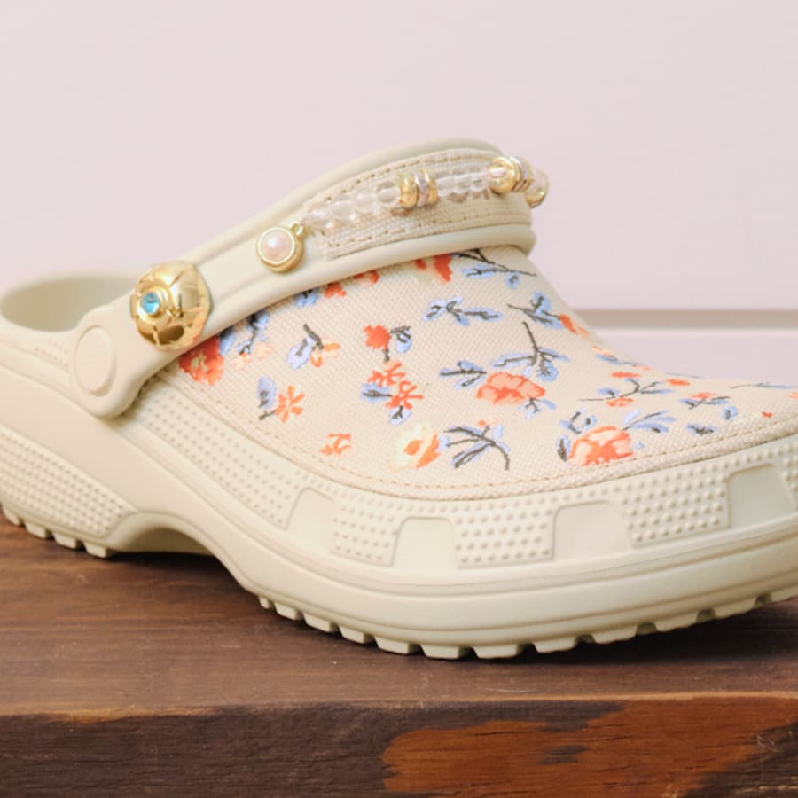 Crocs|Classic Crafted Floral Clog
