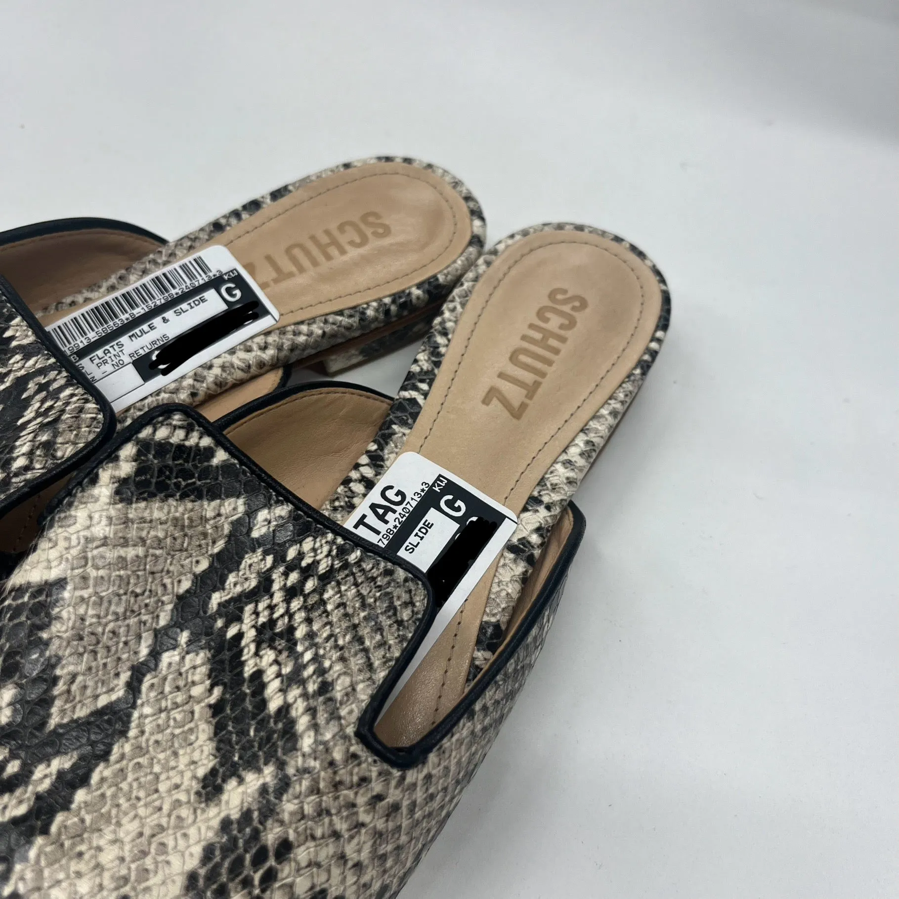 Animal Print Shoes Flats Mule & Slide Schutz, Size 7