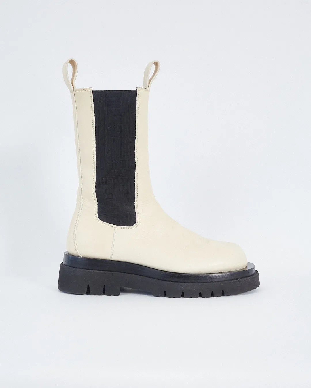 Bottega Veneta 'lug' chelsea boots, cream & black, 39