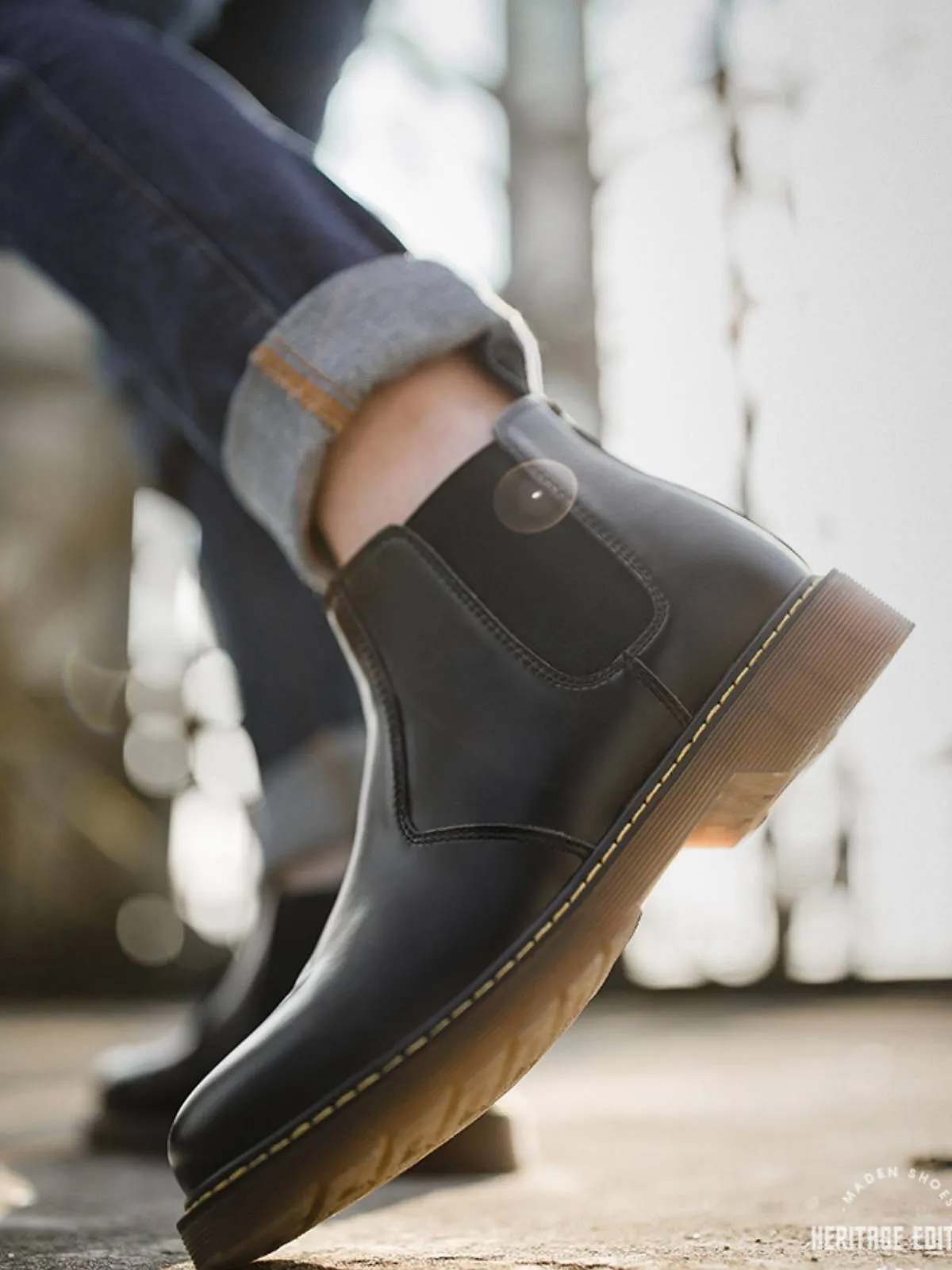 British-Style Mid-Cut Chelsea Boots