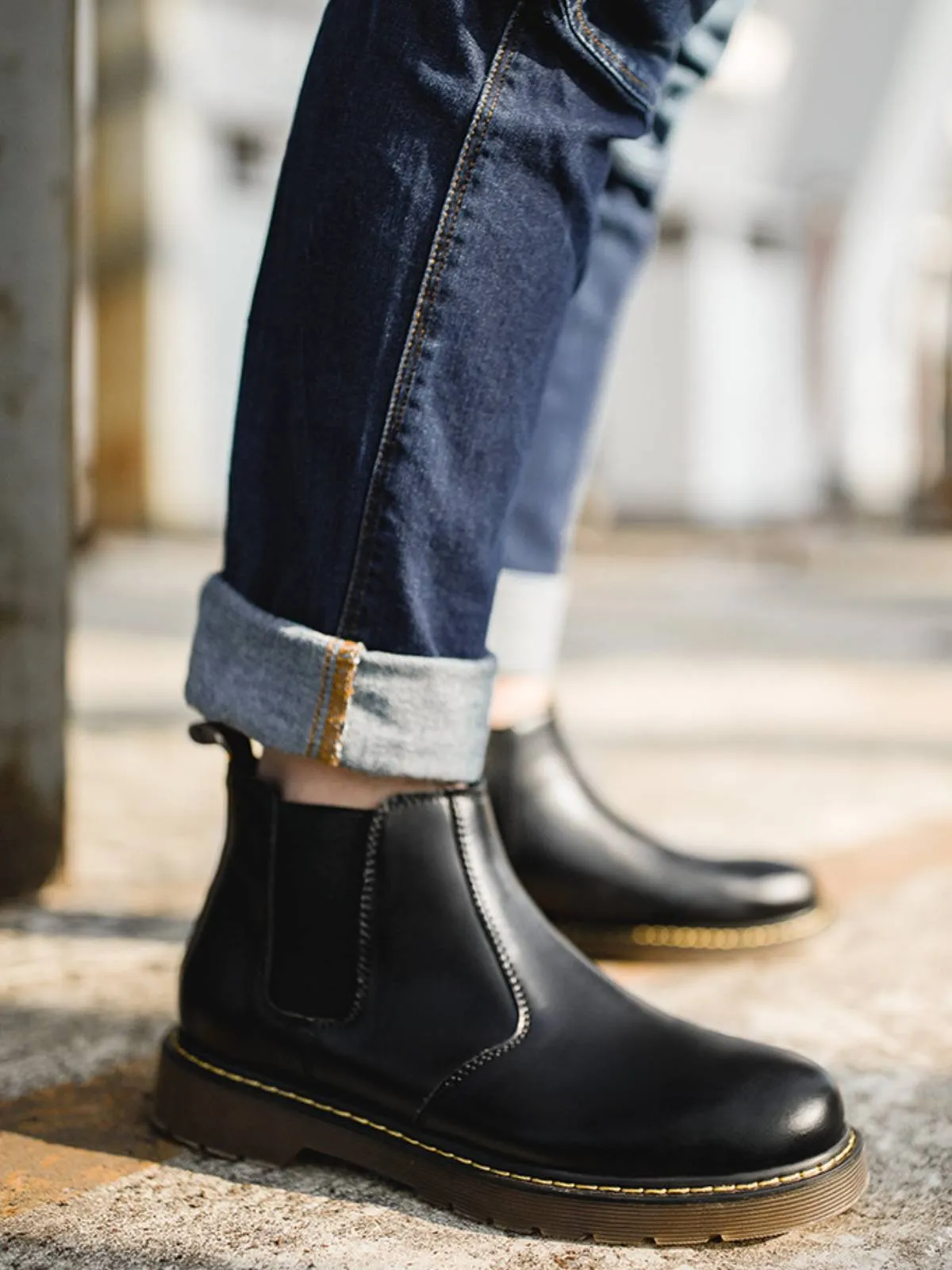 British-Style Mid-Cut Chelsea Boots