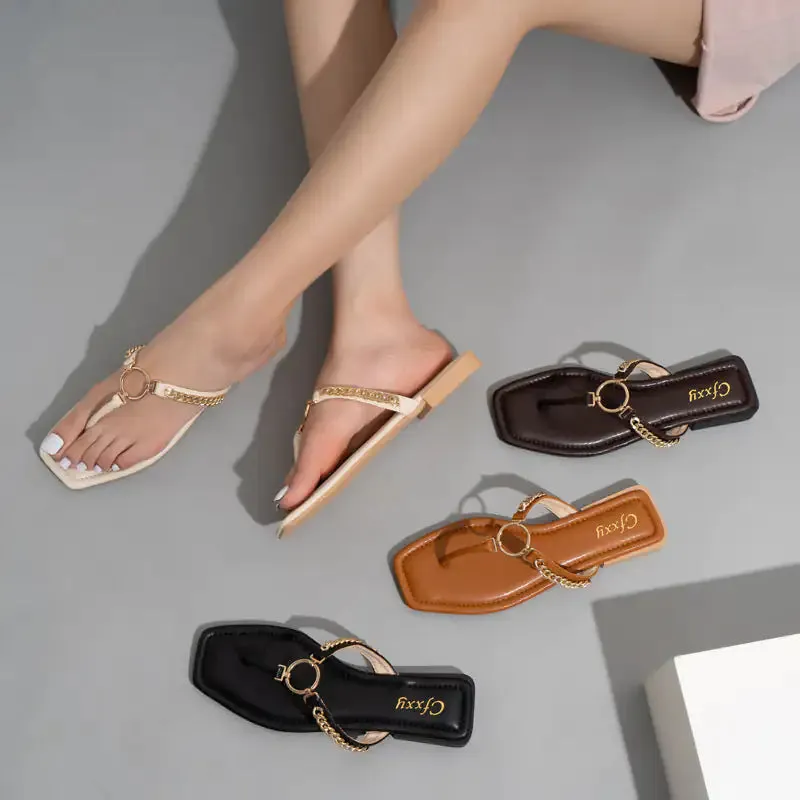 Chain Round Buckle Flip Flops