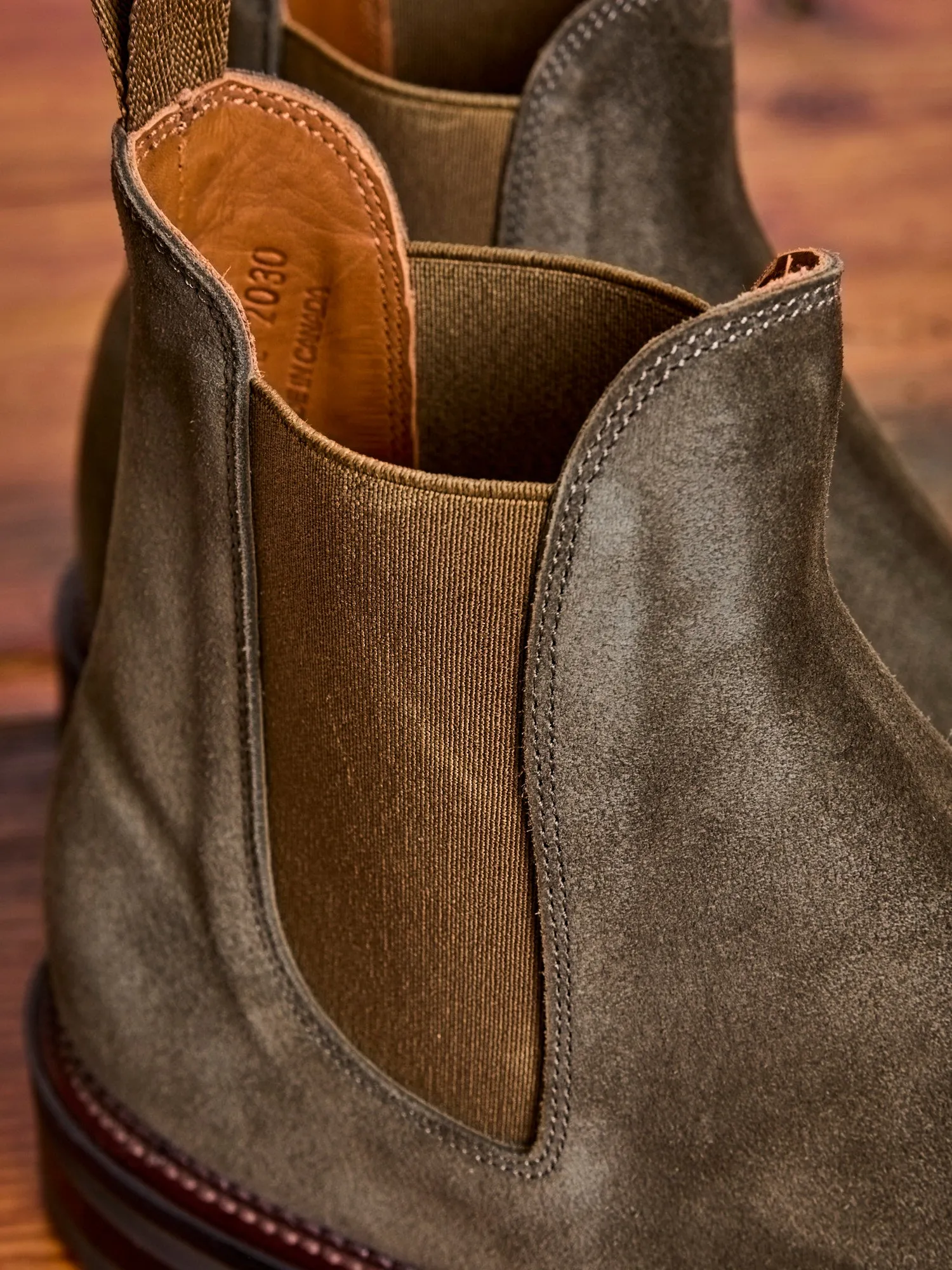 Chelsea Boot 2030 in Dark Olive Janus Calf Suede