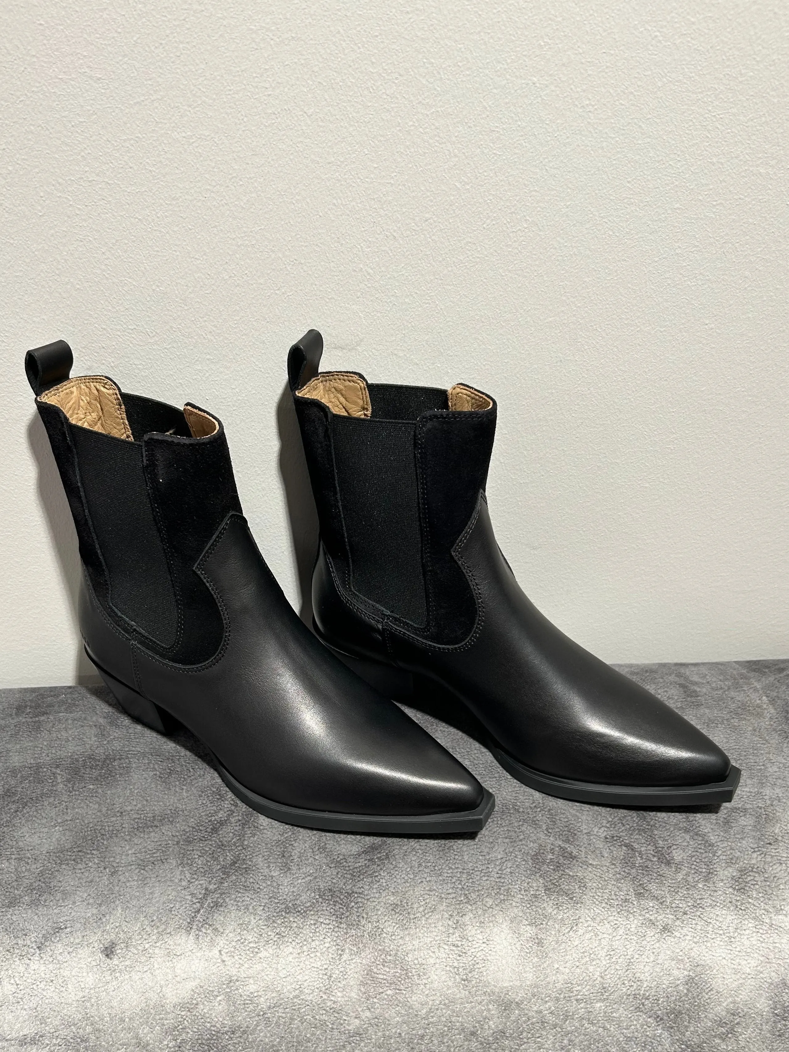 COPENHAGEN Black Leather Boots