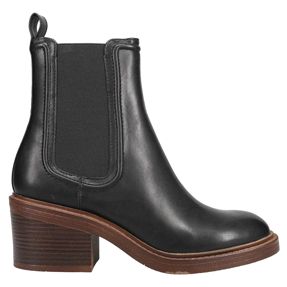 Curtsy Chelsea Round Toe Boots