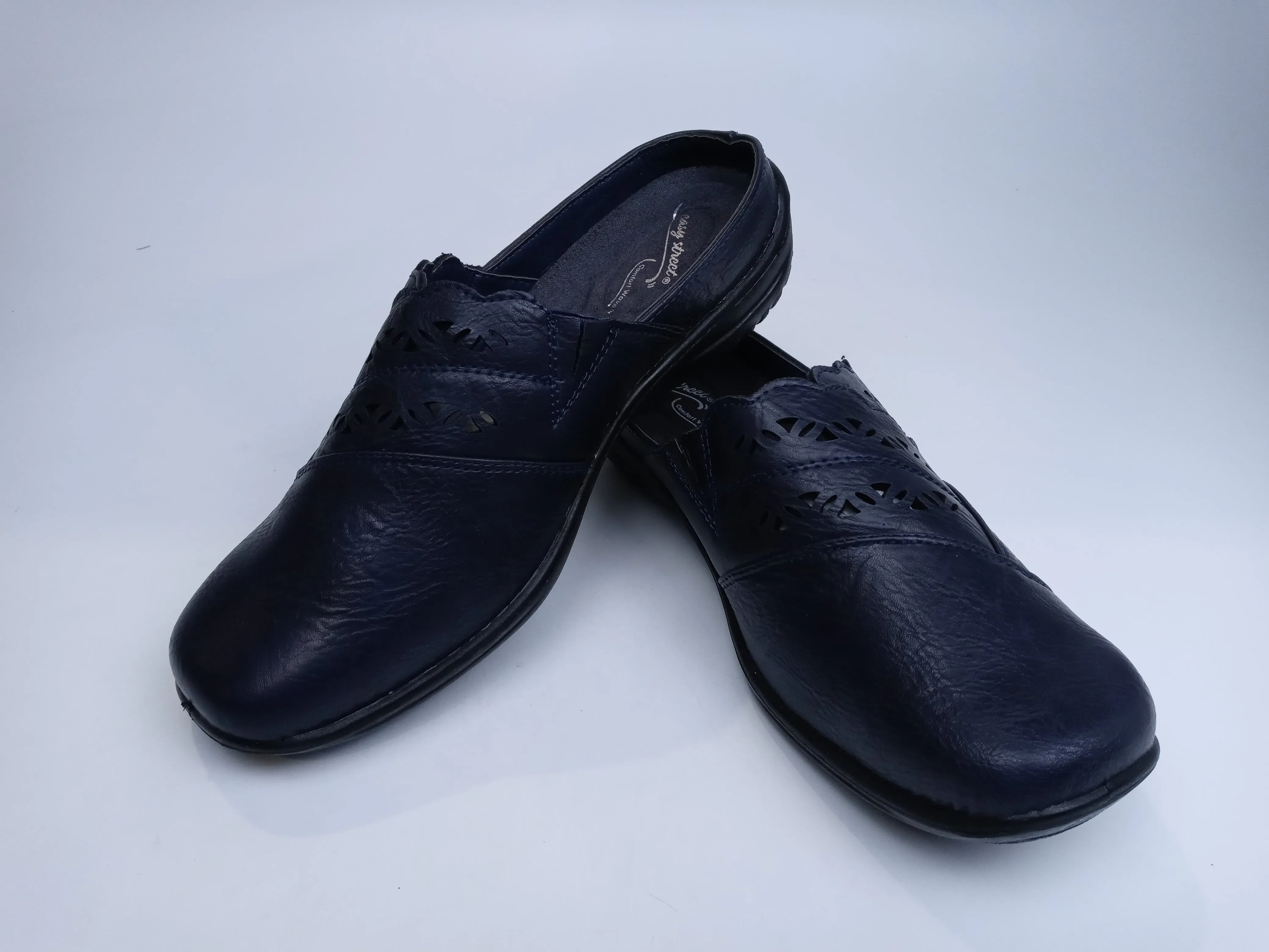 Easy Street Women's Forever Mule New Navy 7 Ww Us Pair of Shoes