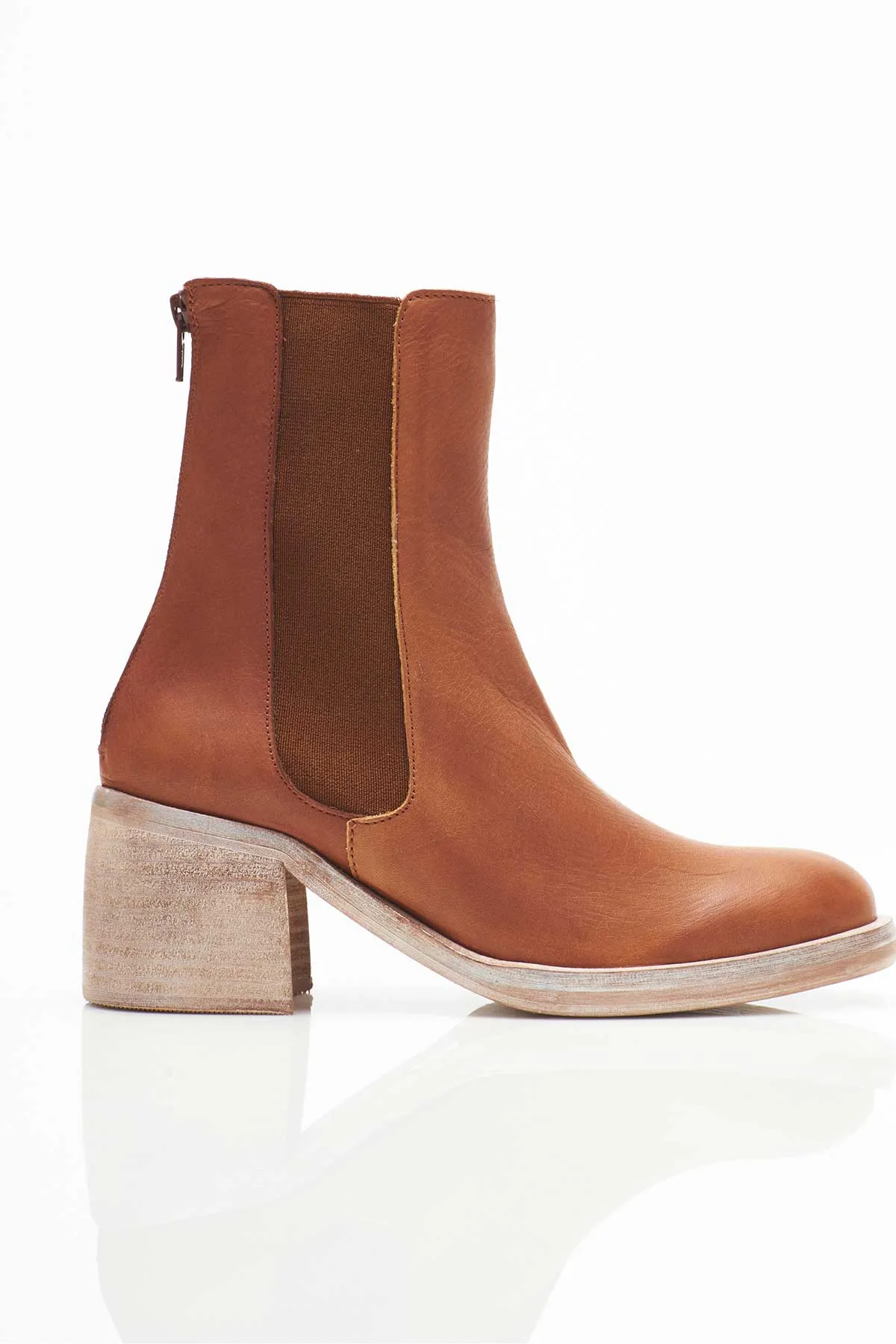 ESSENTIAL CHELSEA BOOT - WHISKEY