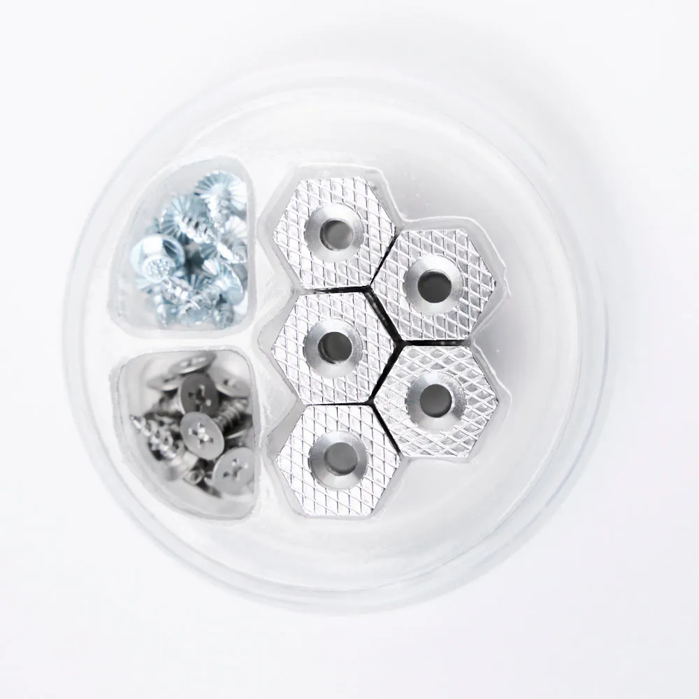 HEXAGRIP™ Alloy Cleat & Carbide Stud Puck Pack