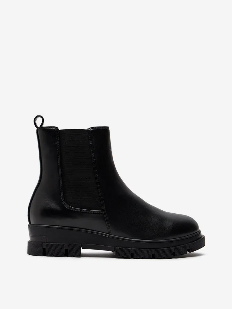 LUNA BLU Black Chelsea Boots