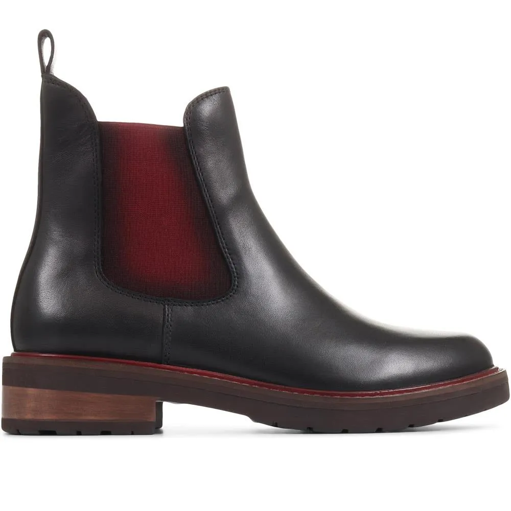 Maddalena Leather Chelsea Boots - MADDALENA / 322 407