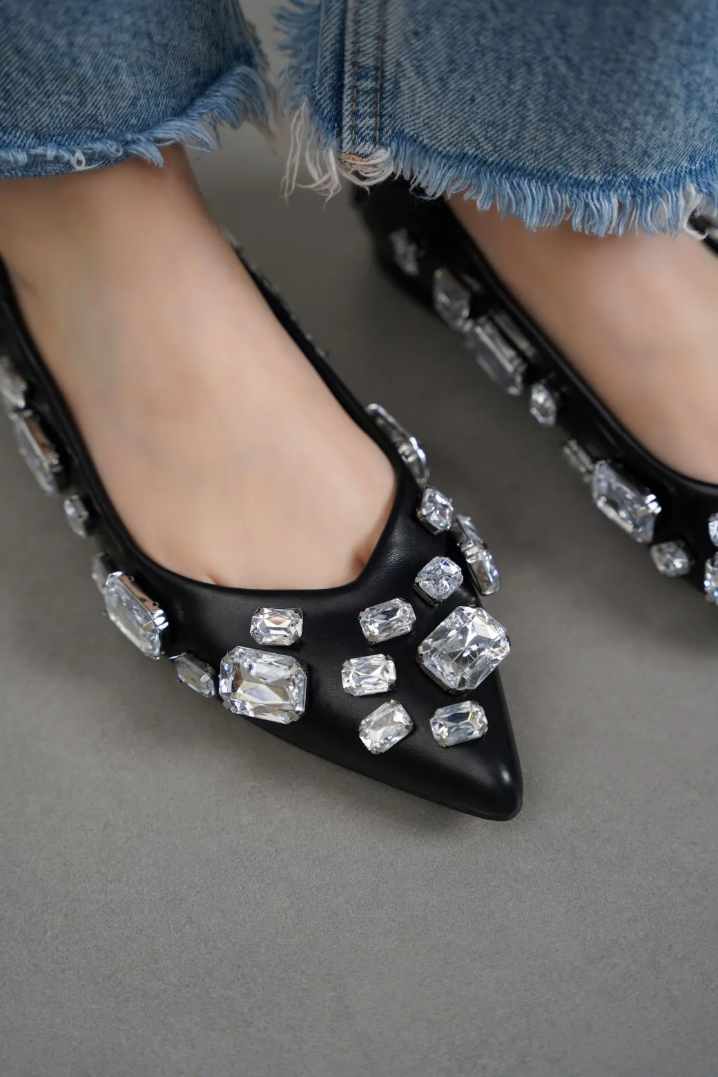 OVERSIZED STUD PUMPS