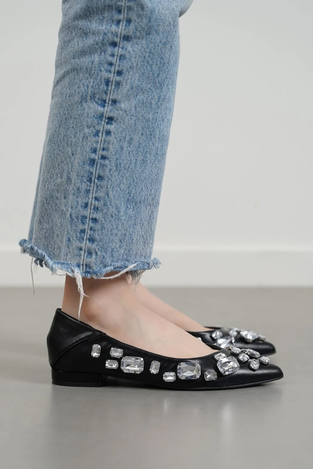 OVERSIZED STUD PUMPS