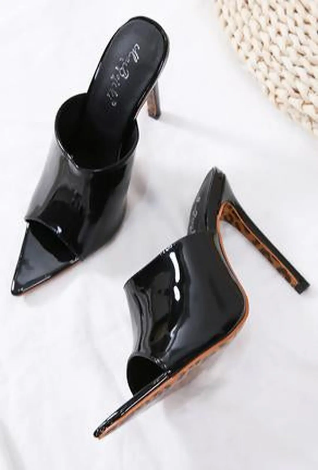 RIZZO - PATENT HEELS MULE