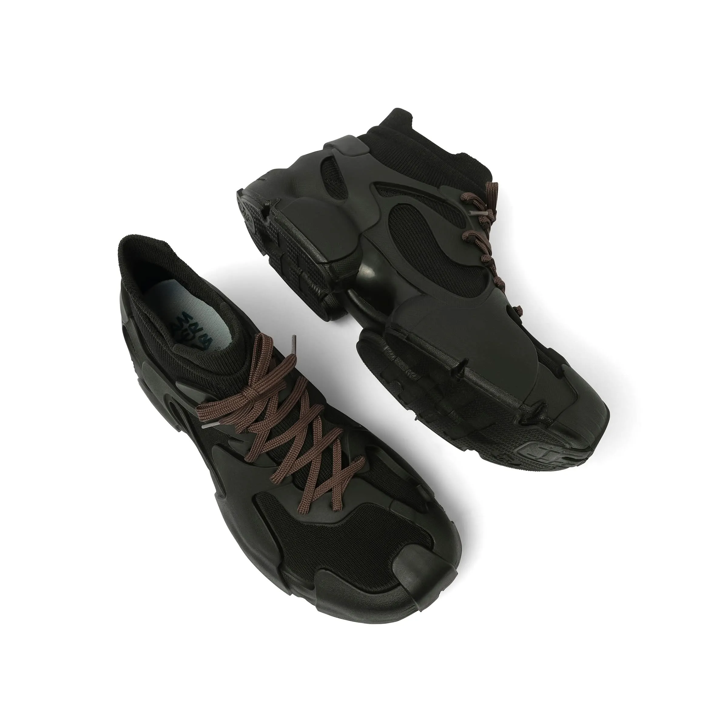 Tossu Sneaker in Black