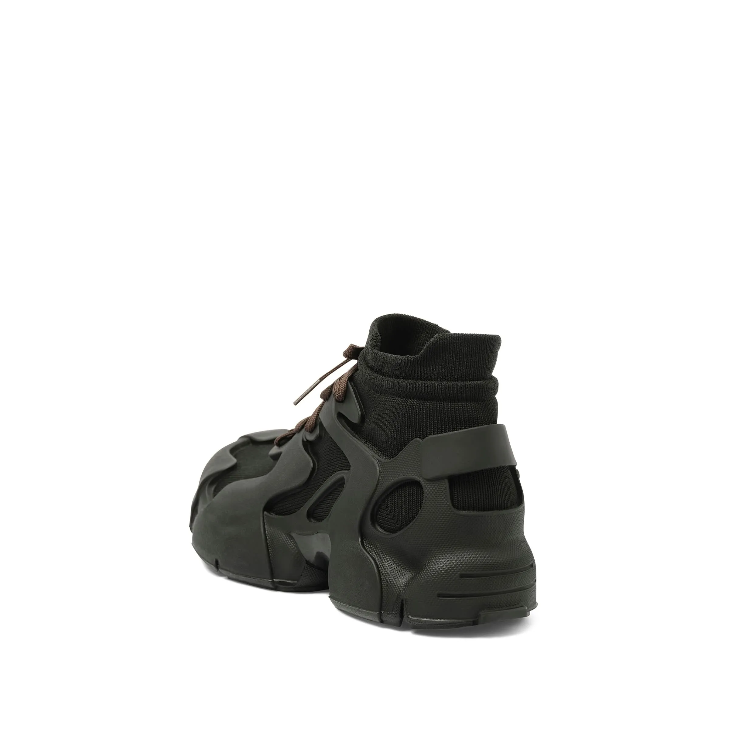 Tossu Sneaker in Black