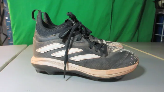 Used ADIDAS Shoe Size YOUTH 4 Black/White Shoes/Cleats