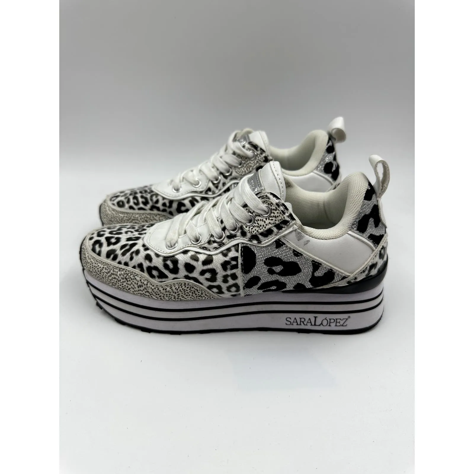 Women's Size 6, Chunky Leopard Print Casual Sneakers w/ Thick Cushy Sole